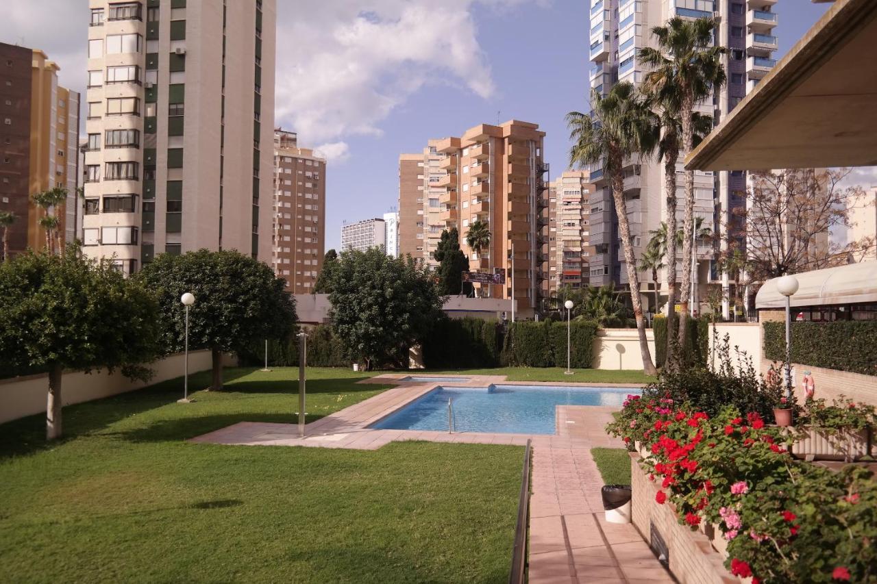Apartamentos Torre Ipanema Бенидорм Экстерьер фото